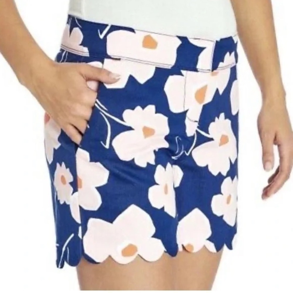 Isaac Mizrahi Navy Floral Scalloped Shorts - Picture 2 of 7